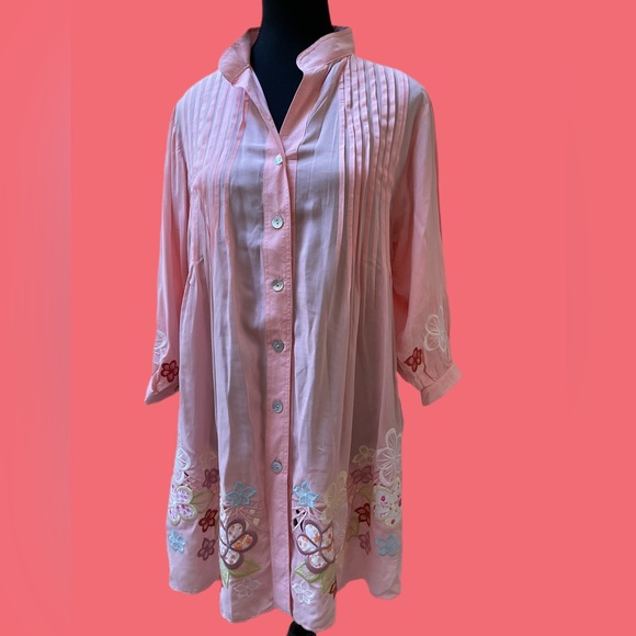 Beach shirt size medium to large - Picture 4 of 5